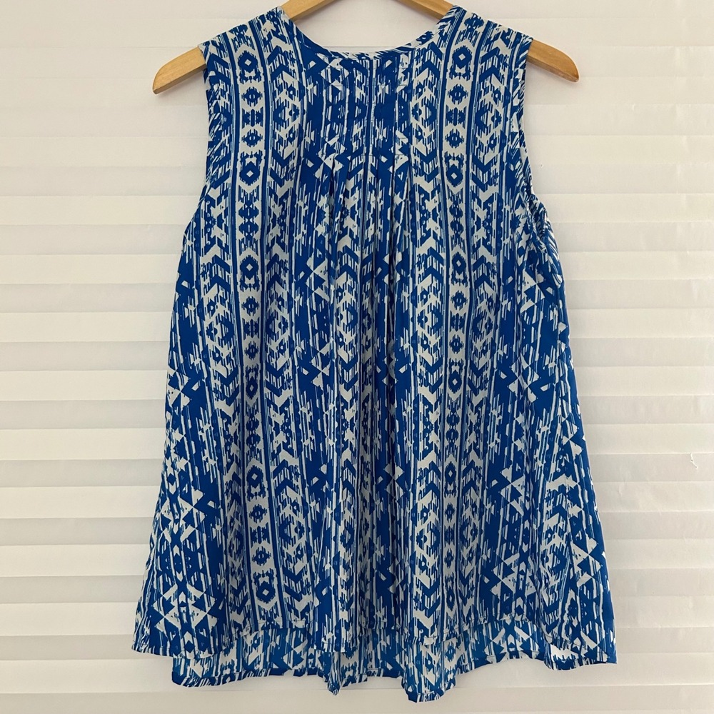 Roaman's Blue White‎ Geometric Tribal Print Sleeveless Tunic Top 14W Flowy - Picture 2 of 8